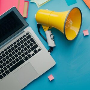 Lavoro domestico: una nuova bacheca annunci per mettere in contatto famiglie e assistenti familiari