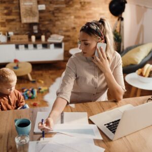 Lavoro e pari opportunità: diritti e strumenti per conciliare carriera e famiglia